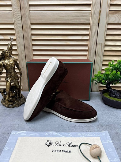 Мужские замшевые лоферы Loro Piana   