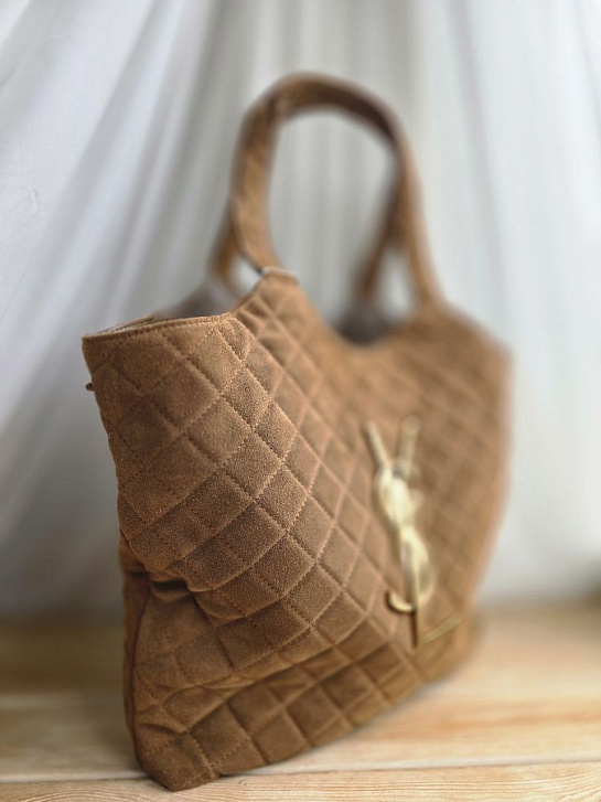 Замшевая сумка Yves Saint Laurent Icare 45x35 см