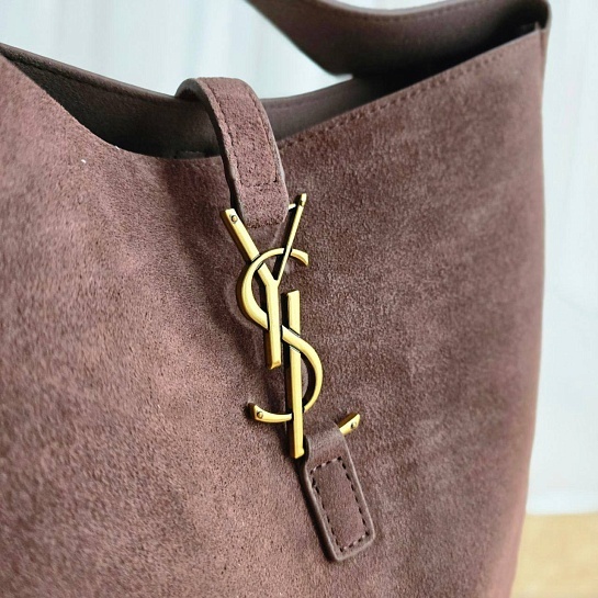 Женская замшевая сумка Yves Saint Laurent 37x29 см