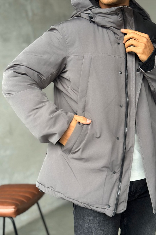 Серый пуховик Canada Goose Sanford logo-patch