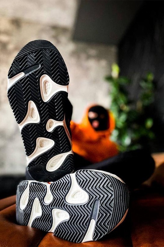 Кроссовки Adidas Yeezy Boost 700 "Wave Runner"