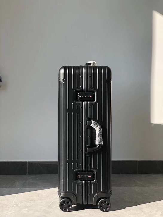 Чемодан Rimowa Aluminum L Premium 76x50x27 см