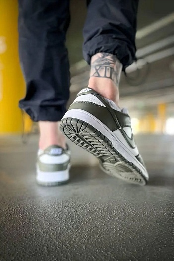 Кроссовки Nike SB Dunk Low "Medium Olive"   