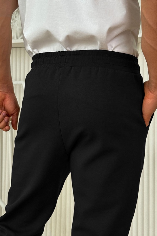 Спортивные штаны чёрного цвета Hugo Boss