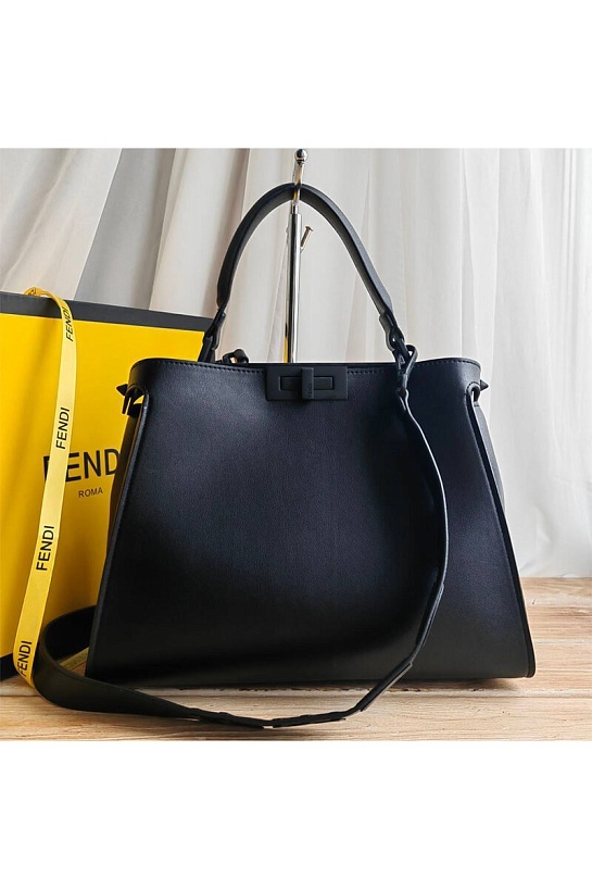 Кожаная сумка Fendi 33x22 см