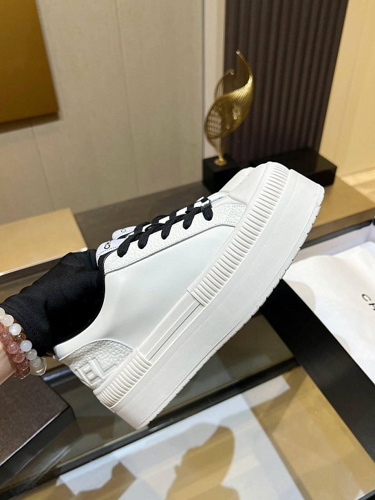 Женские кожаные кроссовки Chanel premium