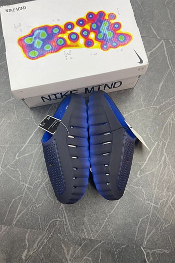 Слайды Nike Mind 001 - Blackened Blue Game Royal   