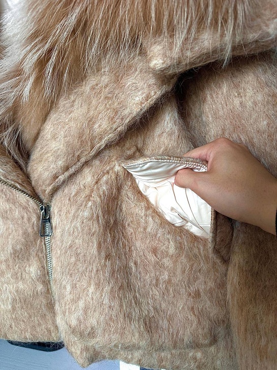 Женский пуховик с натуральным мехом Max Mara Premium