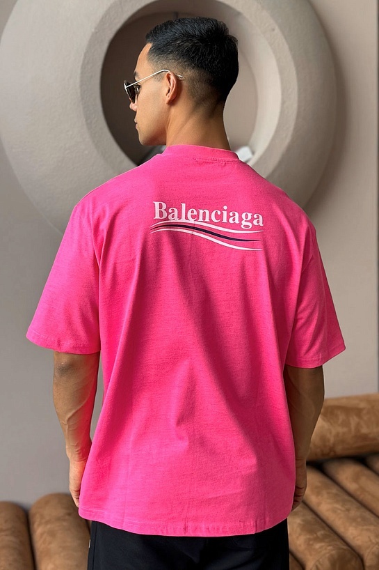 Мужская оверсайз футболка Balenciaga розового цвета