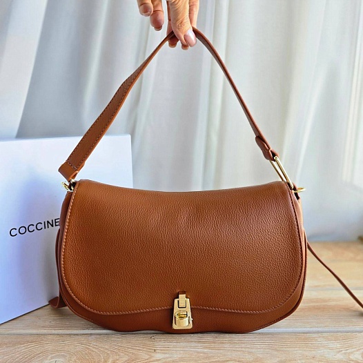 Кожаная сумка Coccinelle Magie 28x18 см   