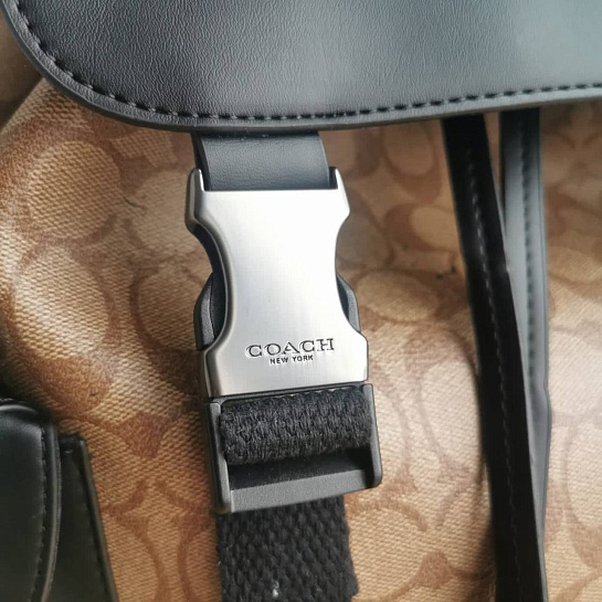 Кожаный рюкзак Coach Rivington 40x30 см