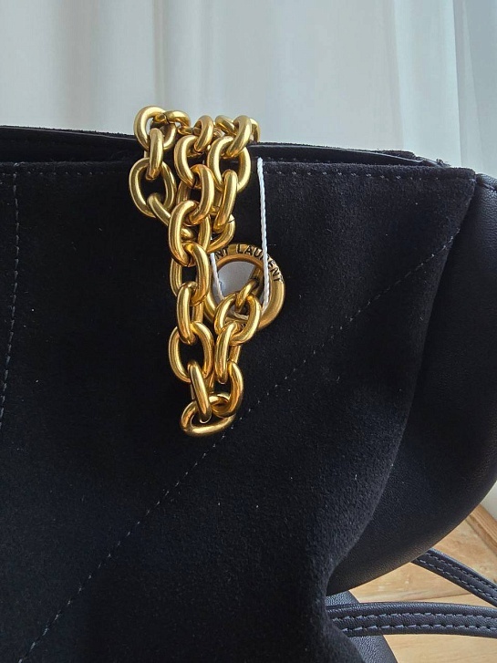 Замшевая чёрная сумка Yves Saint Laurent 38x34 см