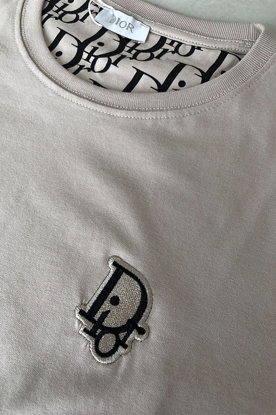 Бежевая мужская футболка Dior embroidered logo