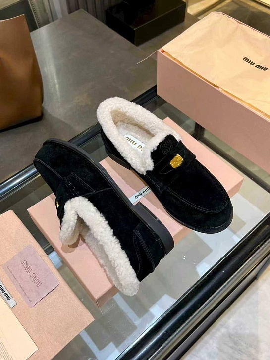 Женские лоферы с мехом MIU MIU premium  - Black