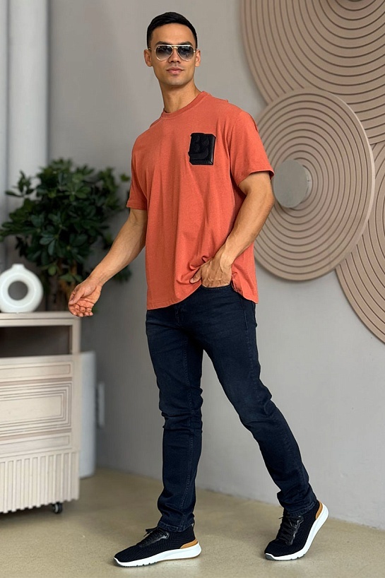 Красная оверсайз футболка Burberry Letter Graphic