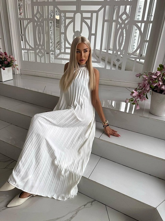 Женское платье Maison Margiela с открытыми плечами