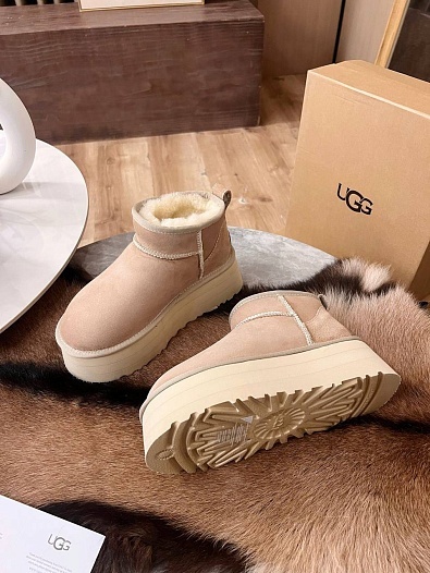 Женские ботинки UGG Classic Ultra Mini Platform - Beige   