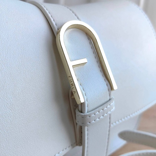 Кожаная сумка Furla Flow Mini 25x18 см