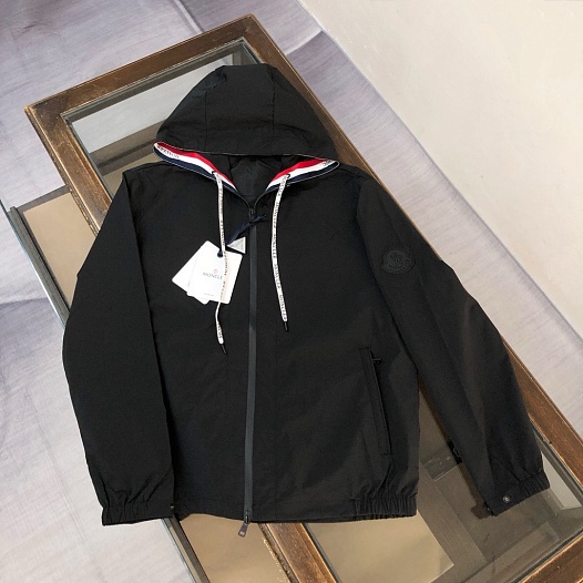 Чёрная ветровка Moncler Carles logo-patch   