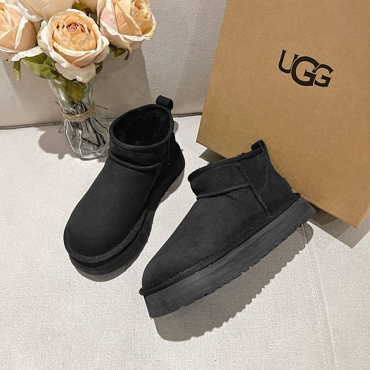 Женские ботинки UGG Classic Ultra Mini Platform - Black   
