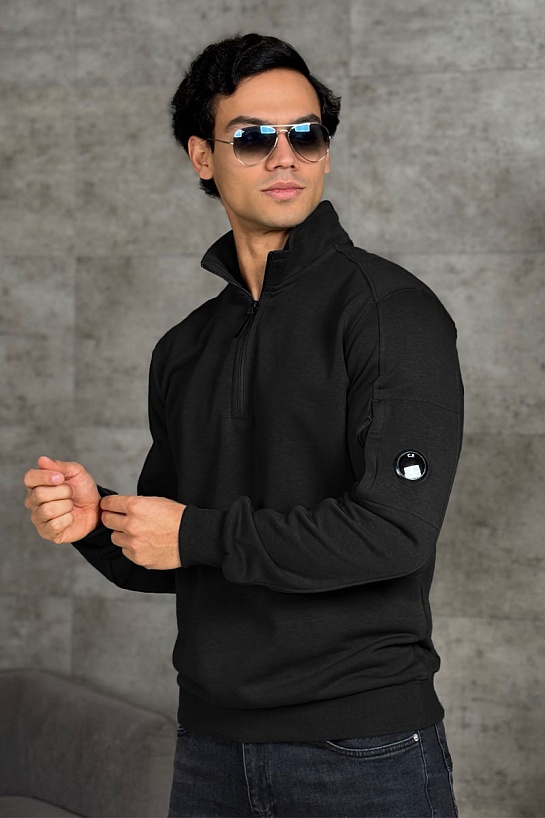 Чёрная кофта C.P. Company lens-detail