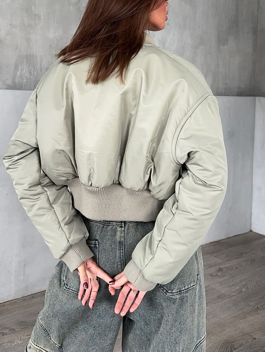 Женский бомбер Max Mara светло-бежевого цвета