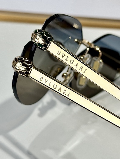 Солнцезащитные очки Bvlgari Serpenti   
