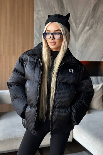 Женская чёрная куртка MIU MIU   