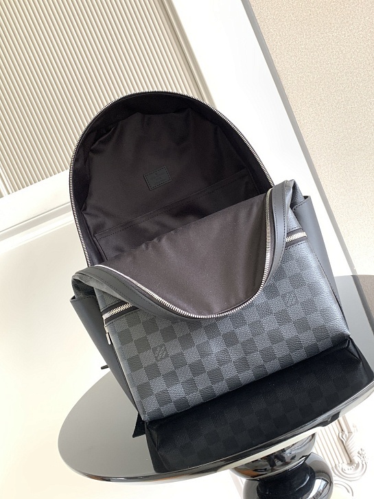 Кожаный рюкзак Louis Vuitton Discovery Premium 38x29x20 см
