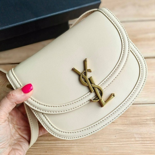 Кожаная сумка Yves Saint Laurent 19x17 см