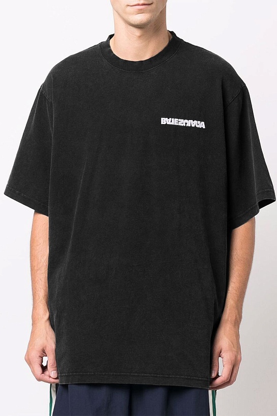 Чёрная оверсайз футболка Balenciaga