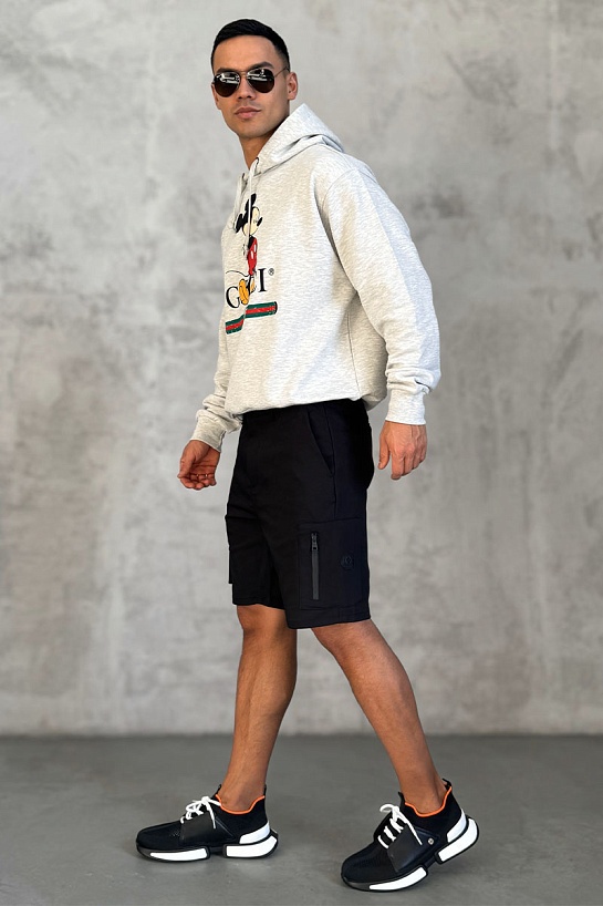 Брендовые мужские шорты Moncler чёрного цвета