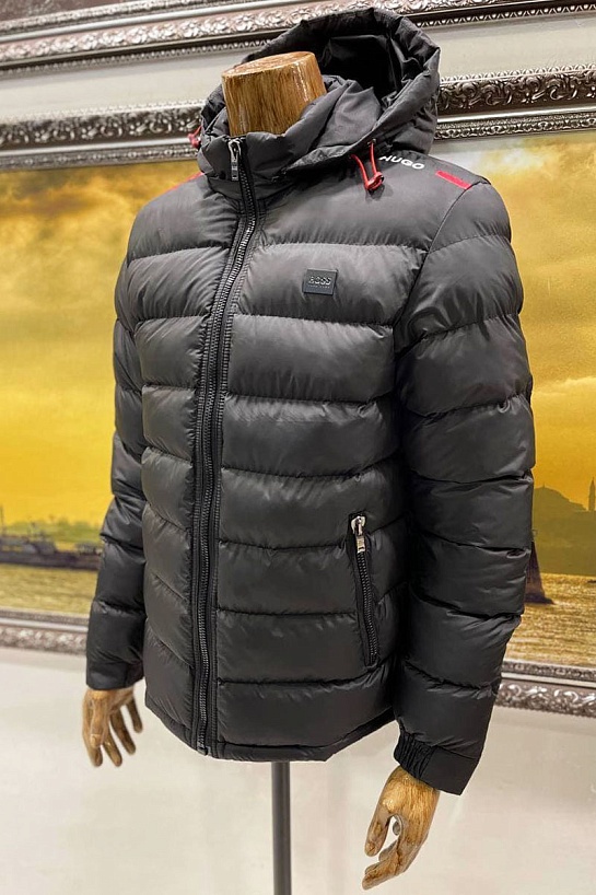 Мужская куртка Hugo Boss чёрного цвета