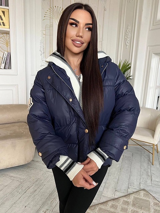 Темно-синяя женская куртка Moncler