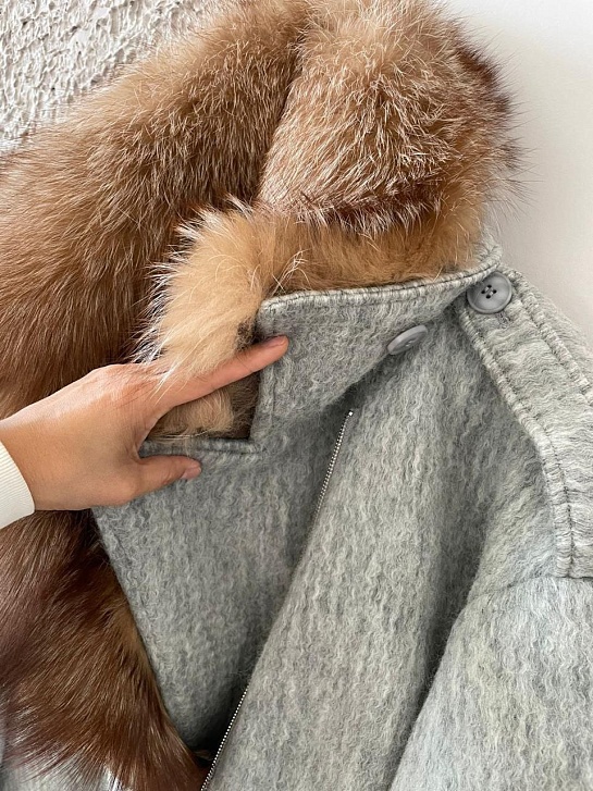 Женский пуховик с натуральным мехом Max Mara Premium