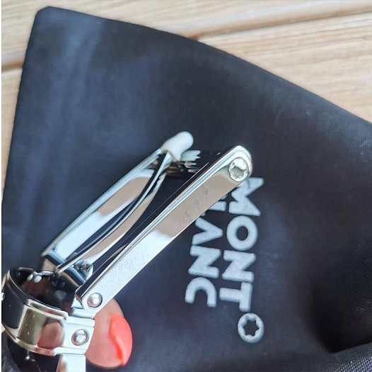 Двусторонний кожаный ремень Montblanc (длина 105 / 110 см)   