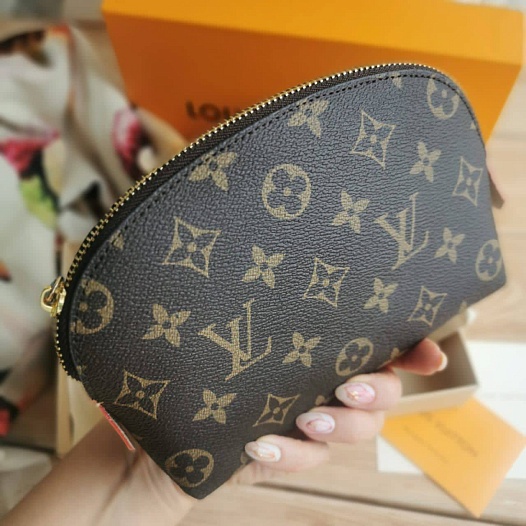 Кожаная косметичка Louis Vuitton Pouch PM Monogram Canvas 19x12 см - Brown   