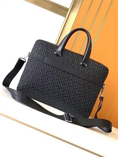 Кожаный портфель Salvatore Ferragamo Gancini Premium 39x28.5x7 см   