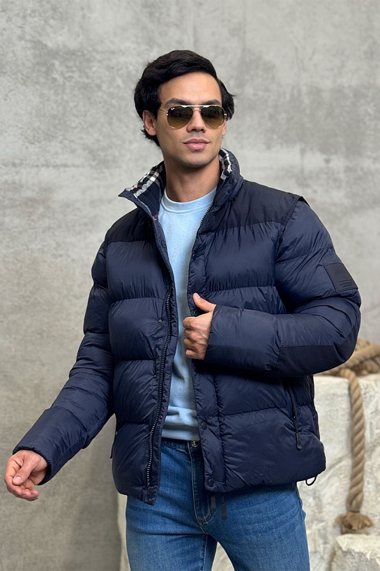 Синяя куртка со съёмными рукавами Burberry London England logo-patch