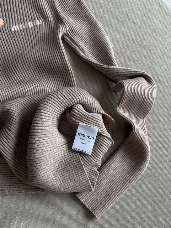 Женская бежевая кофта MIU MIU