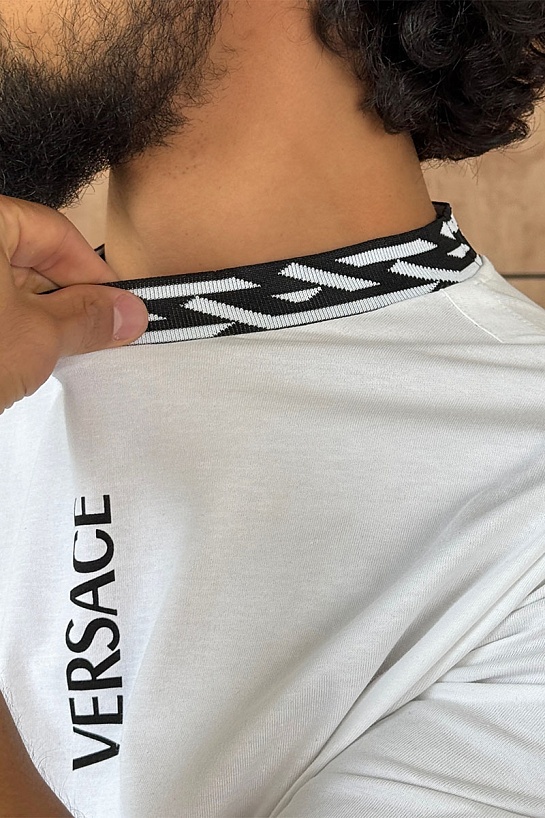 Белая мужская футболка Versace La Greca trim