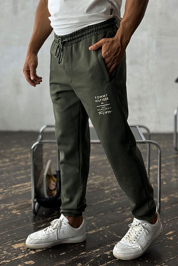 Спортивные штаны зелёного цвета Tommy Hilfiger   