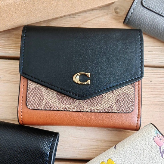 Кошелёк Coach Wyn Small 11x9.5 см (8 расцветок)