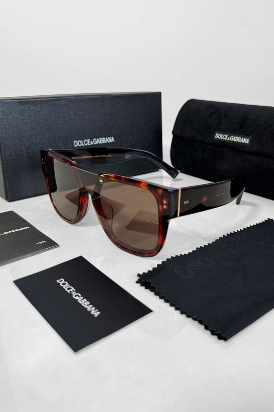 Солнцезащитные очки Dolce & Gabbana