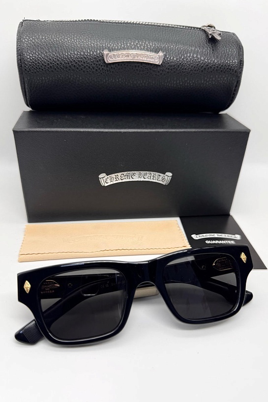 Солнцезащитные очки Chrome Hearts Charismadick