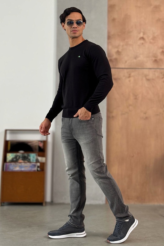 Мужские серые джинсы Prada