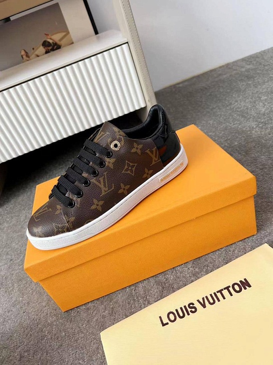 Женские кожаные кроссовки Louis Vuitton Time Out