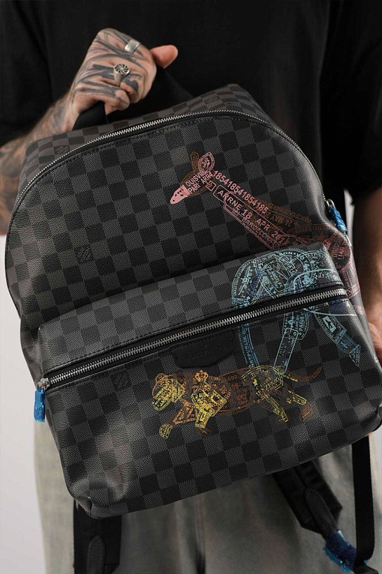 Кожаный рюкзак Louis Vuitton Discovery Damier Graphite 37x40x20 см