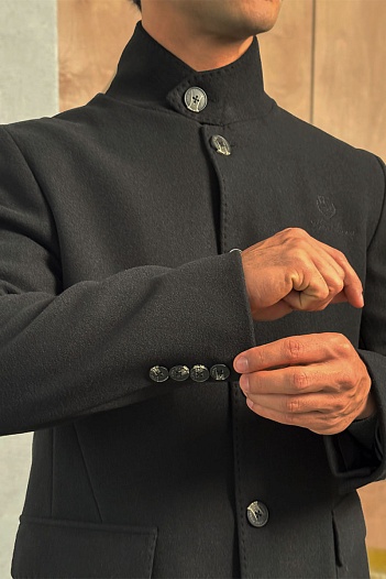 Мужское пальто чёрного цвета Loro Piana   