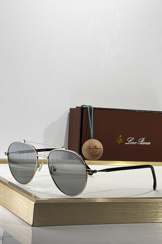 Солнцезащитные очки  Loro Piana